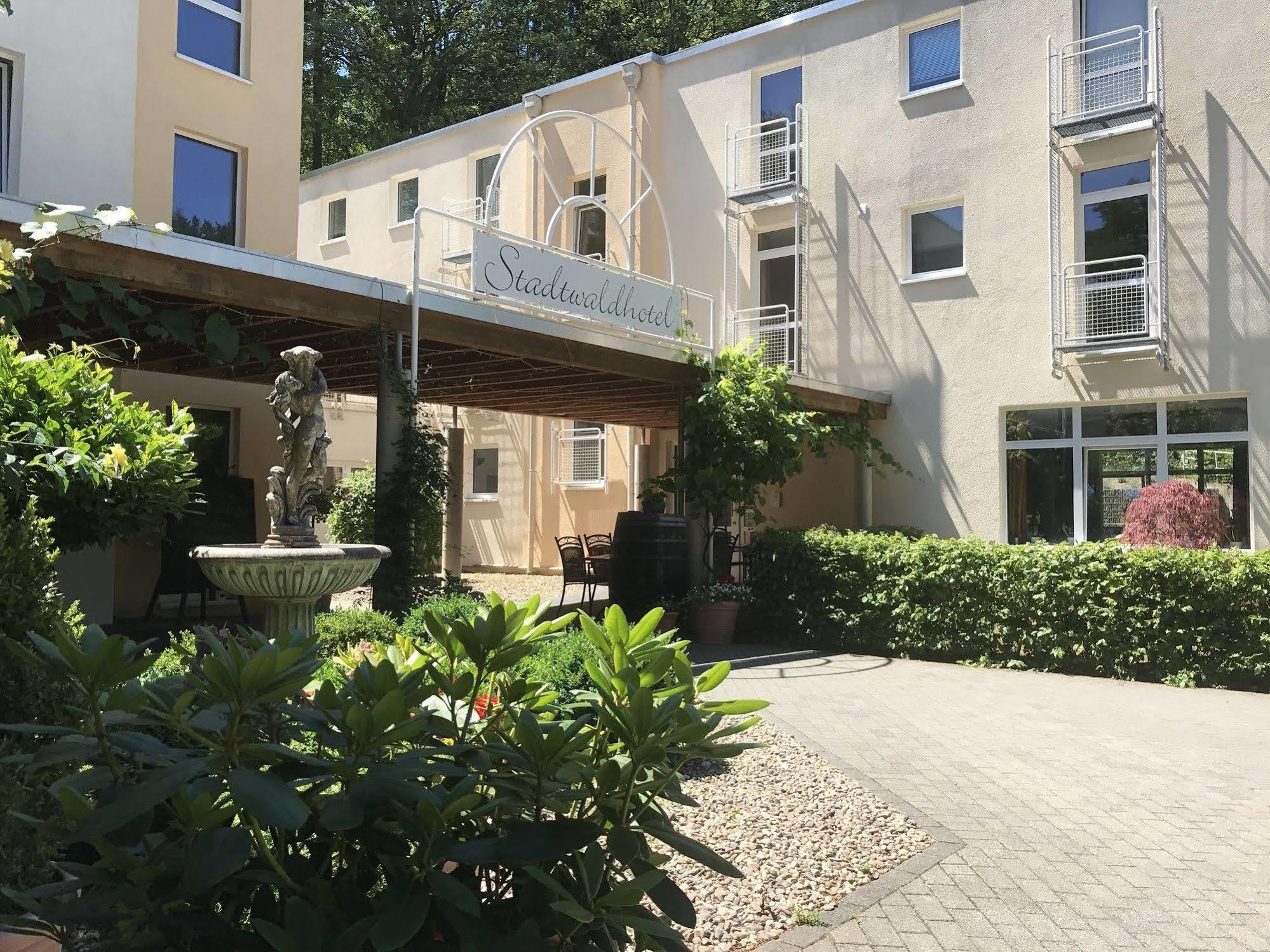Schroeders Stadtwaldhotel Trevír Exteriér fotografie